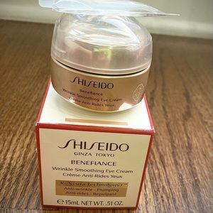 Shiseido wrinkle smoothing eye cream